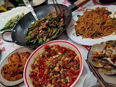 -堂瓦里·33年传统赣菜(第一街区店)