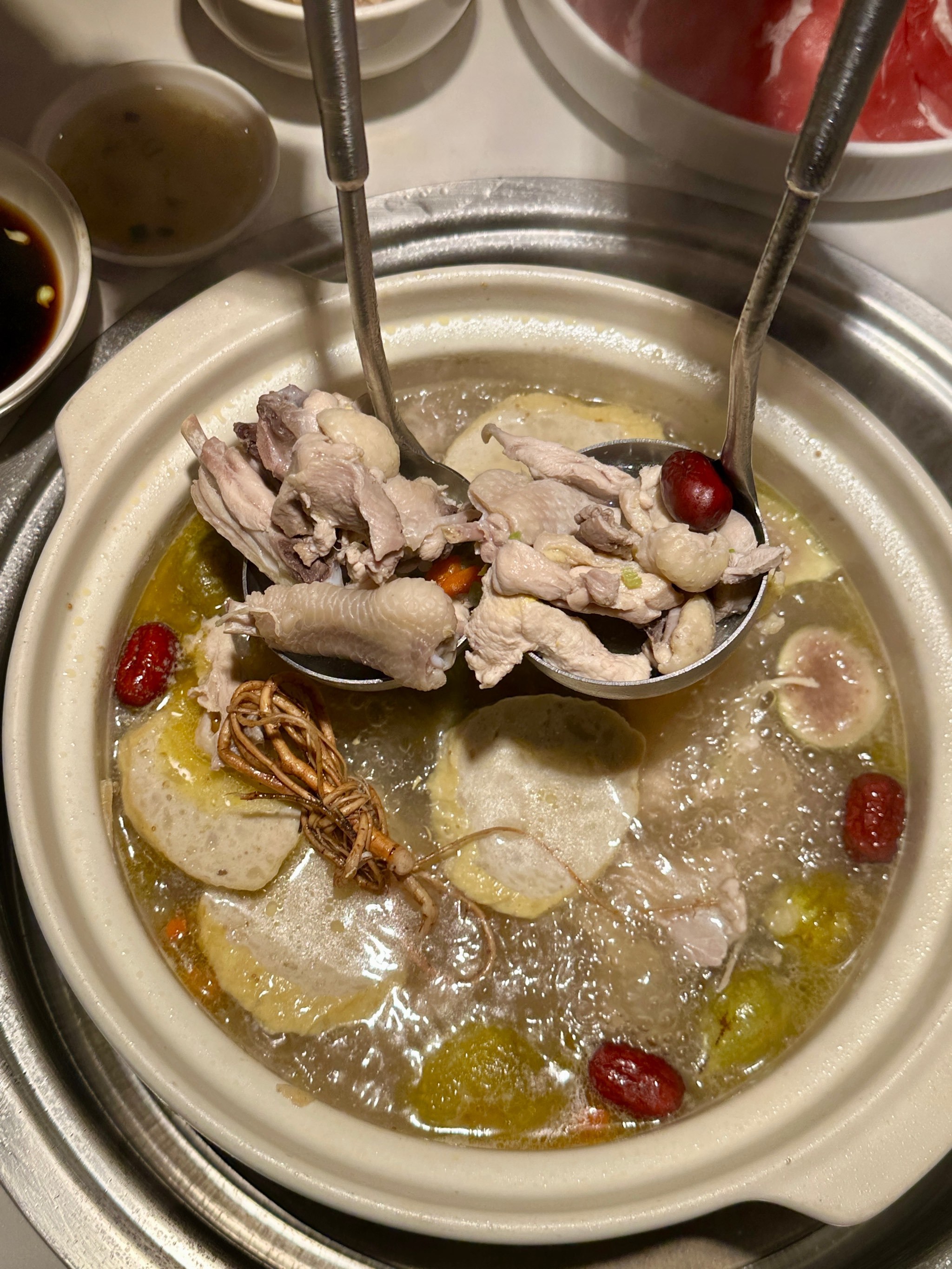沃!沃!谁知道五指毛桃鸡煲的含金量?