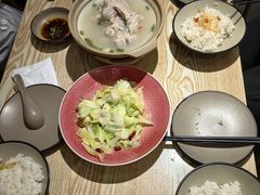 -叁煨蹄花·下饭盐帮菜(人民广场店)