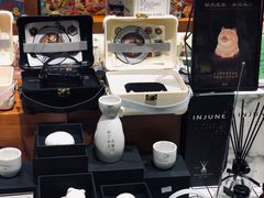 -西西弗书店&矢量咖啡(凯德晶萃广场店)