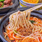 就在哈尔滨！学府四！！zui好吃的肉酱米线！