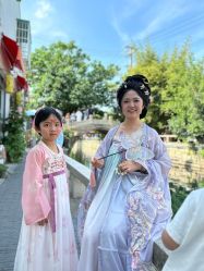 -宝蝶记汉服体验馆