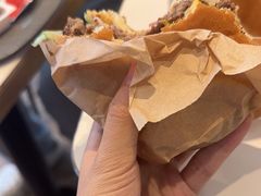 -麦当劳(保利若比邻店)