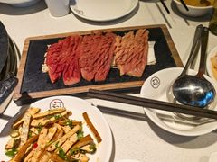 -茅草房·河畔园林火锅