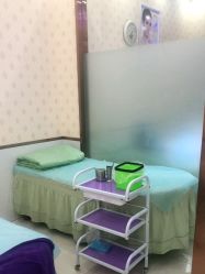 -苗医生专业祛痘·皮肤管理