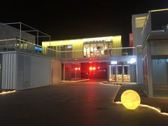 -资和信百货商场