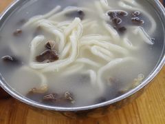 -敖特尔布里亚特美食坊(世纪花苑店)