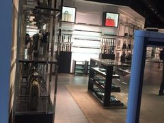 -Gucci(首创奥特莱斯店)