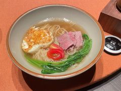 -左庭右院鲜牛肉火锅黑金店(陆家嘴中心店)