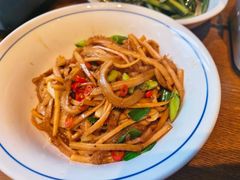 -湘力力小院·鱼汤泡饭(枫林路店)