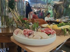-樾餐厅泰式海鲜火锅(民歌湖店)