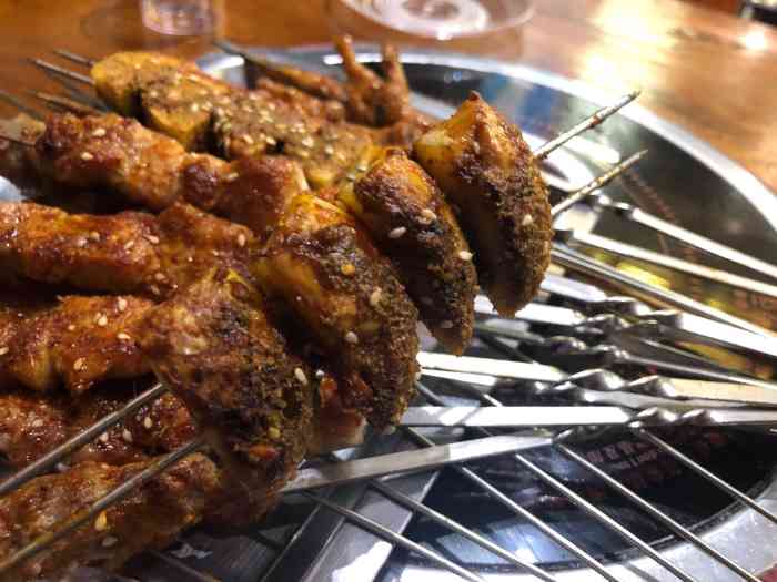 老班长烧烤-"哈哈,吃完了才拍的照片,味道还不错,朋友.