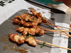 -何妹湿辣牛肉·粤式烧烤砂煲(桂雅路店)