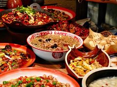 -泥糊破店小酒馆·团建聚餐(南京西路店)