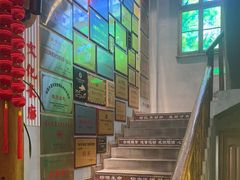 -头上红煨盐鸡乡村食府