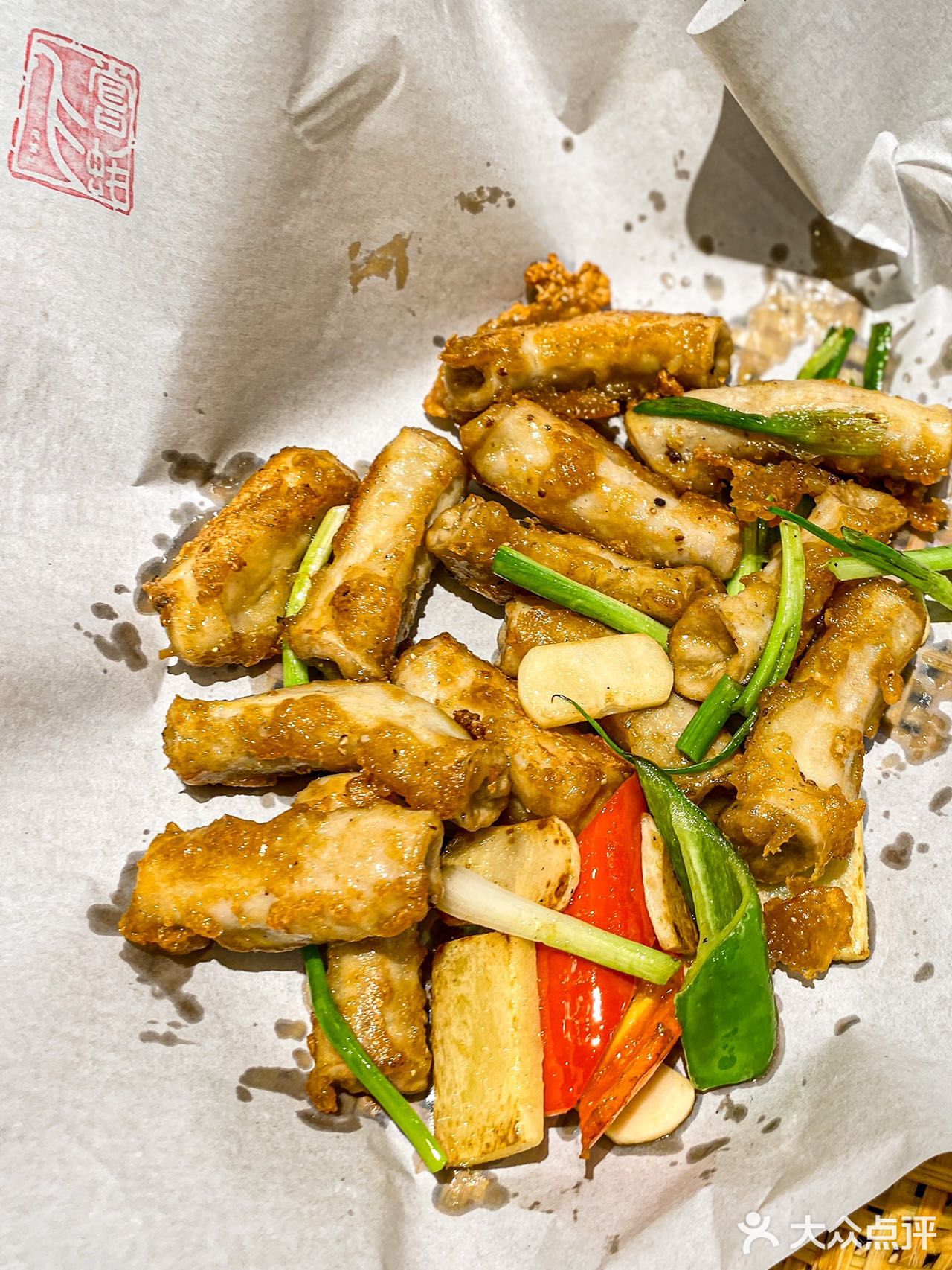 找了几家店最后来到了这家专吃生蚝的店‼️