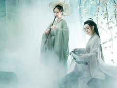 -九月鹰飞汉服摄影工作室