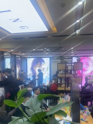 -藤野造型烫染·漂发