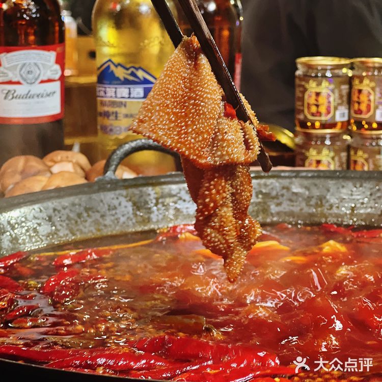 社区里的地道老火锅,手工炒料太香了‼️
