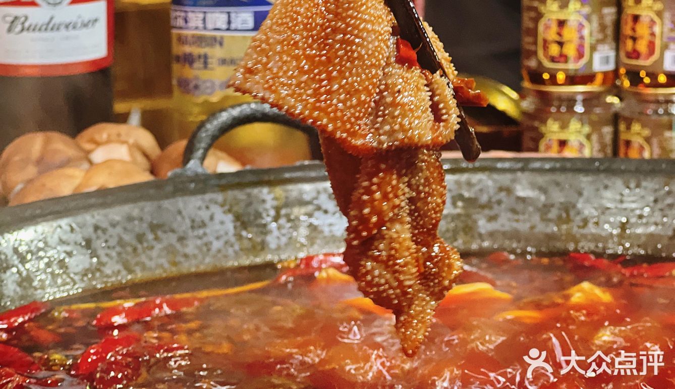 社区里的地道老火锅，手工炒料太香了‼️