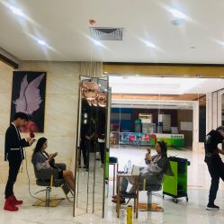 大厅-3AM HAIR SALON烫发染发接发