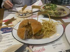 德国盘肠汉堡-HELLO 27 意面·沙拉·帕尼尼