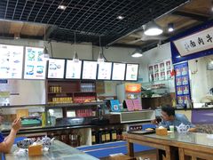 大堂-陇上全荟兰州传统牛肉面(延吉路店)