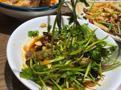 -黄泥岗·地道湖北菜(奥特莱斯店)