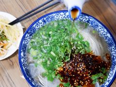 -陇上全荟兰州传统牛肉面(延吉路店)