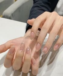 -赢韵美甲美睫瑞士净斑中心