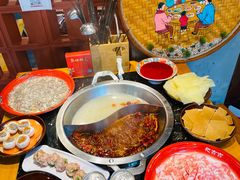 -憨孃孃·重庆老火锅(红山黑金店)