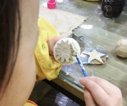 -泥娃娃DIY陶吧(易生活购物公园店)