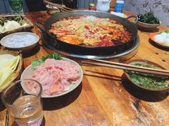 -四小区火锅·巷子里的重庆火锅(花照壁店)