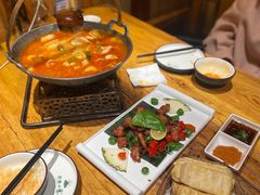 -老滇山寨•云南特色菜•地方菜•民族风情歌舞表演(金碧店)