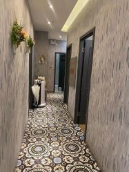 -PE SALON 