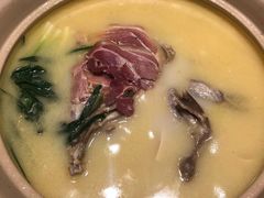 泓历老鸭煲-泓历皇朝酒店(东亭店)