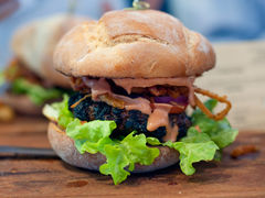 -Ribs & Burgers The Rocks