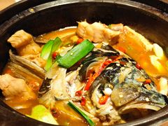 农夫山泉炖的鱼头（红烧）-7017浙菜•建德味(中财店)