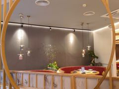 -蜜桃餐厅·伴山(海岸城店)