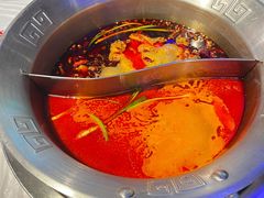 -大芊金重庆串串火锅(南京路店)