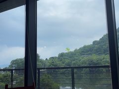-芳草地度假酒店·野炉中餐厅