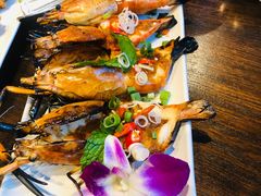 -Chom Cafe and Restaurant