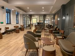 大堂-星巴克臻选(广州沙面店)