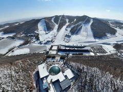 -长春莲花山滑雪场