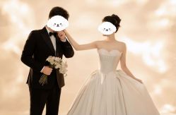 -雪中彩影婚纱摄影·微光艺术中心