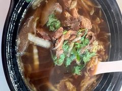 -闫家驴肉老店(华电一校店)