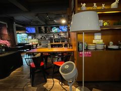 -JINNS锦时 steak&pizza(浸信会礼拜堂旧址店)