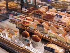 -巴黎贝甜(大宁国际商业广场店)