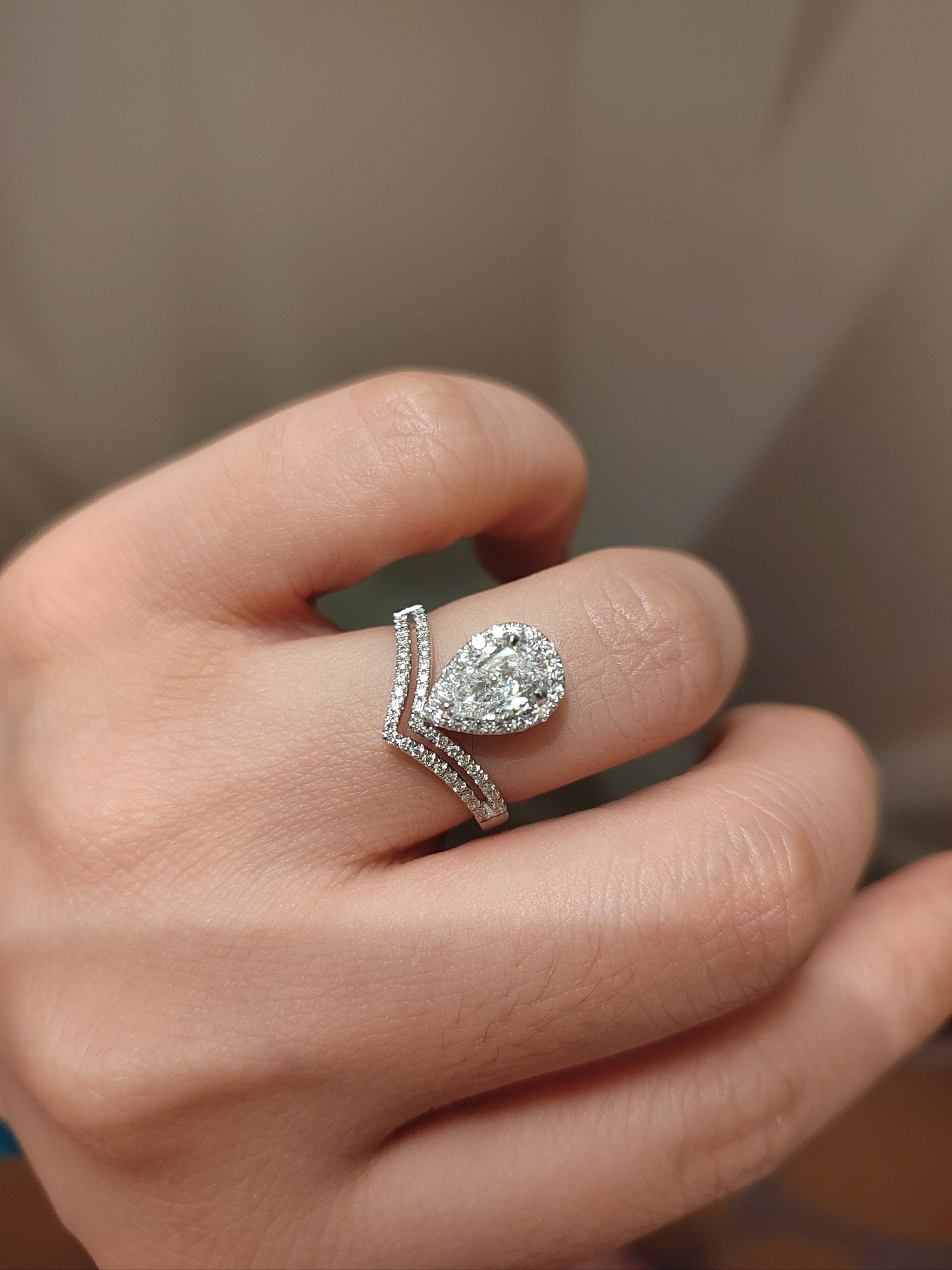 可惜大悦城的门店早就还了,佐卡伊门店不多了