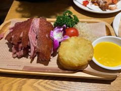 德式猪肘-味德西餐音乐酒吧 Wade's Bar&Grill